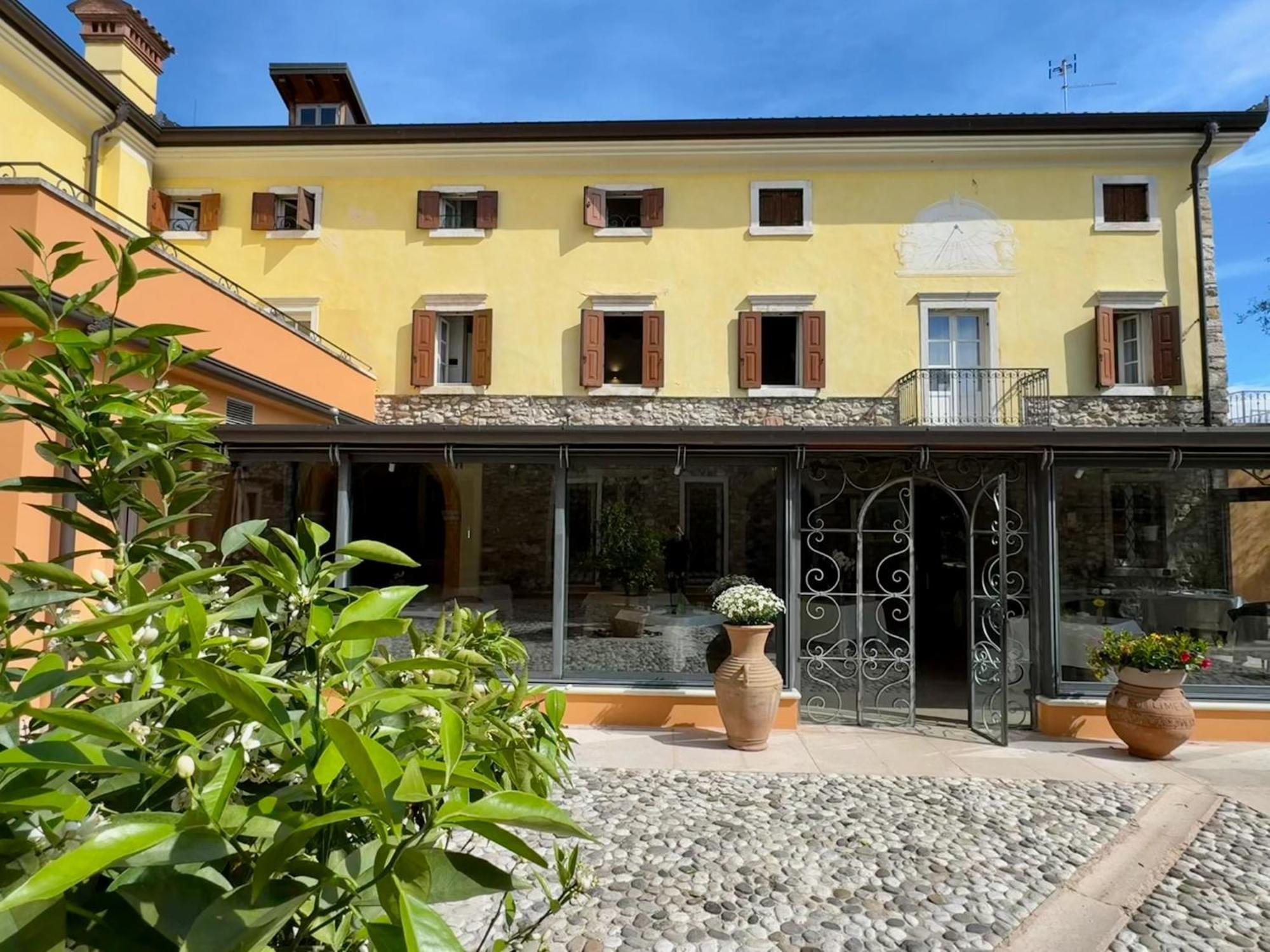 Corte Impero Hotel & Restaurant Affi Exteriör bild