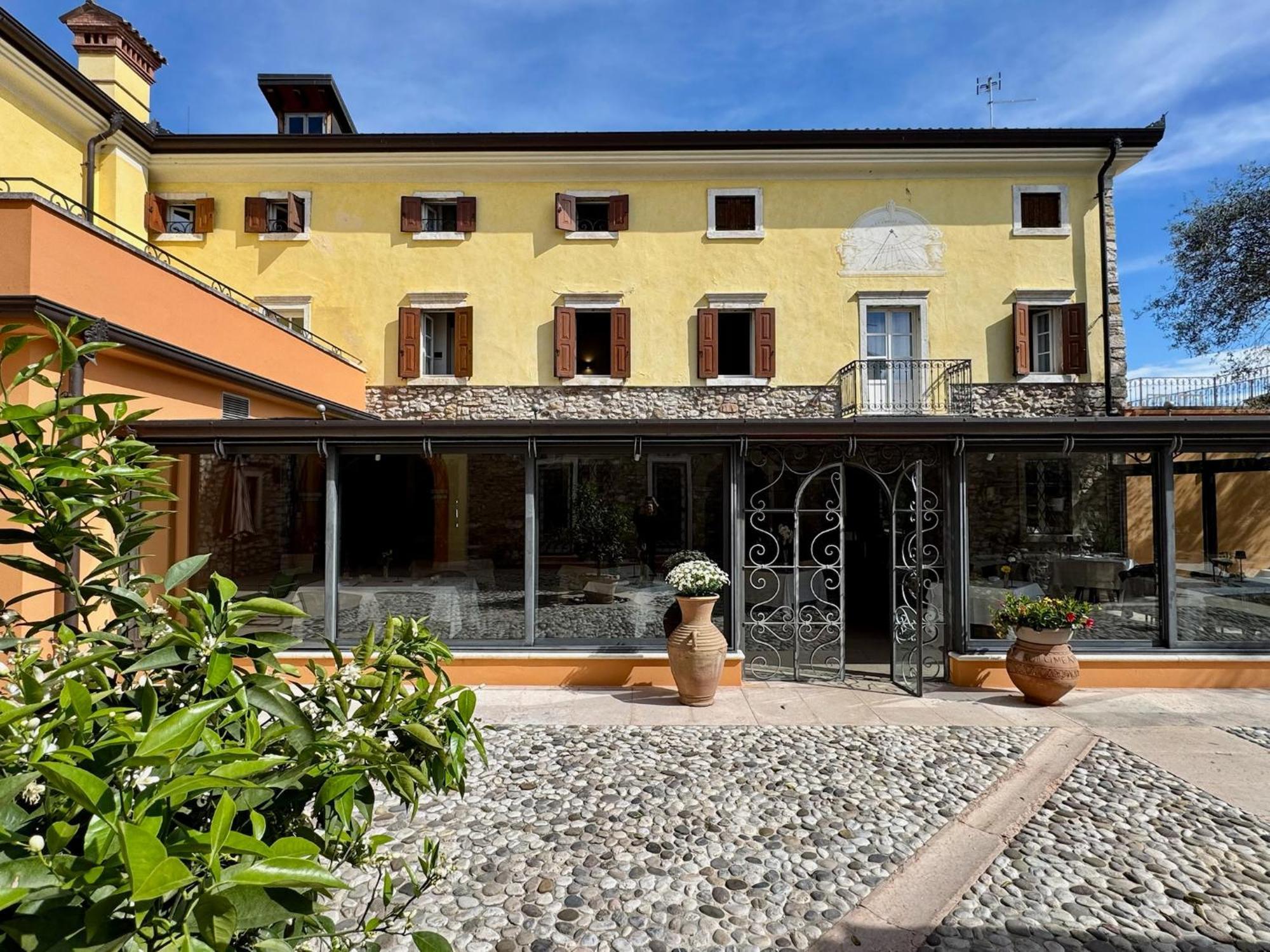 Corte Impero Hotel & Restaurant Affi Exteriör bild